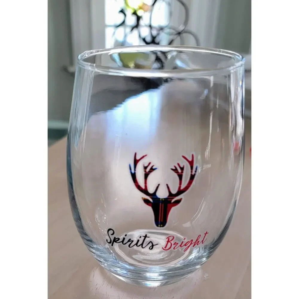 Winterberrie Lane Set of 4 20oz Holiday Festive Christmas Stemless Wine Glasses
